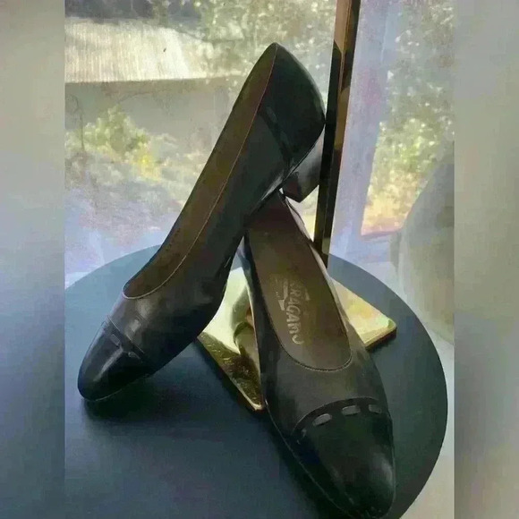 Salvatore Ferragamo Shoes 5.5B - Picture 4 of 13